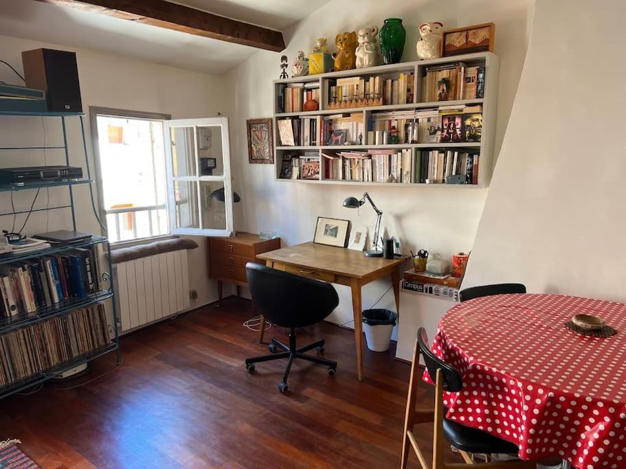 Une Ambiance Boheme Sur Les Toits De Sainte-Anne Montpellier Bagian luar foto
